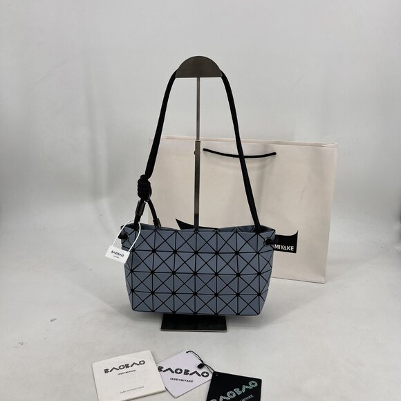 Issey Miyake drawstring tofu bag - Picture 1 of 9